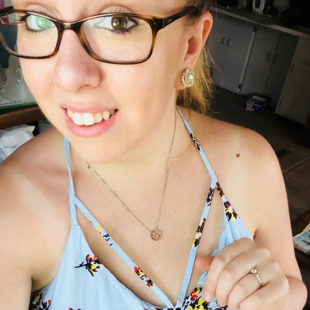 Meet your Posher, Rebecca